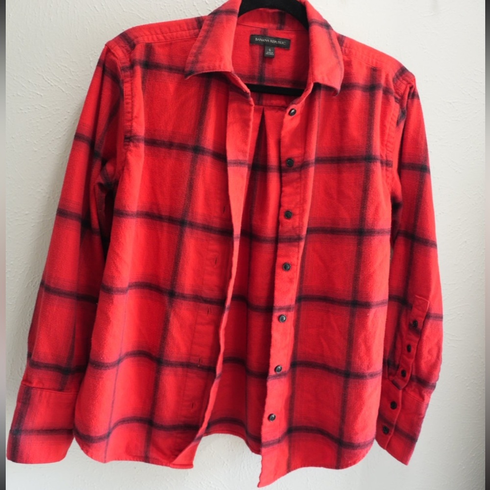Banana Republic Red and Black Flannel Shirt